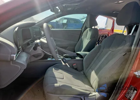 2024 Hyundai Elantra Se z USA, uszkodzony, nr VIN KMHLL4DG9RU851959